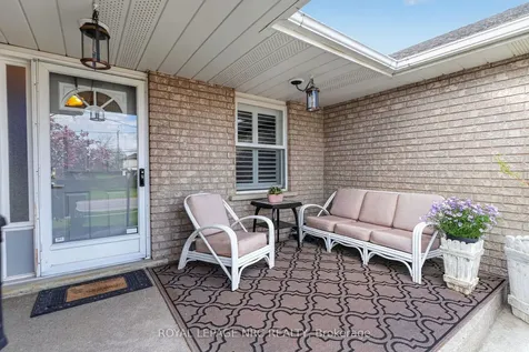 381 Albany Street Fort Erie ON L2A 6G3