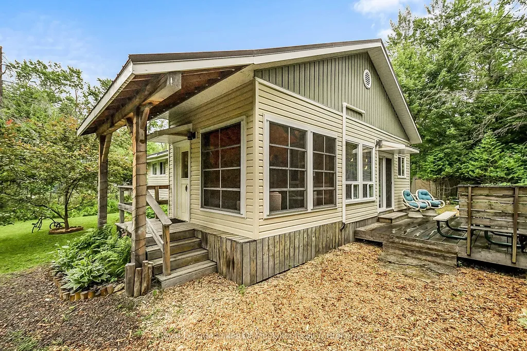 1009 Kirbys Beach Road Bracebridge ON P1L 1X2