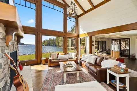 1098 Hemlock Point Road Muskoka Lakes ON P0B 1J0