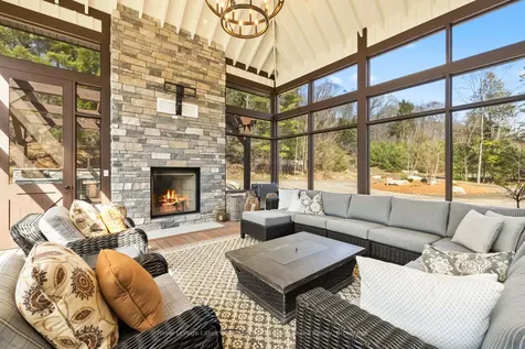 1098 Hemlock Point Road Muskoka Lakes ON P0B 1J0
