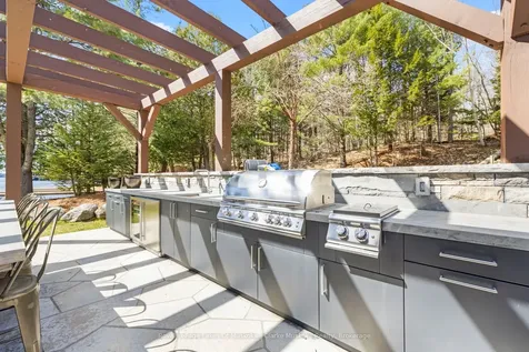 1098 Hemlock Point Road Muskoka Lakes ON P0B 1J0