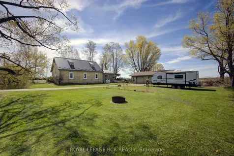 8542 Concession 12 N/a Mapleton ON N0G 2P0