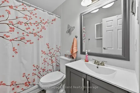1135 Nellis Street Woodstock ON N4T 1P7