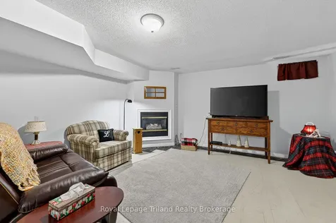 1135 Nellis Street Woodstock ON N4T 1P7