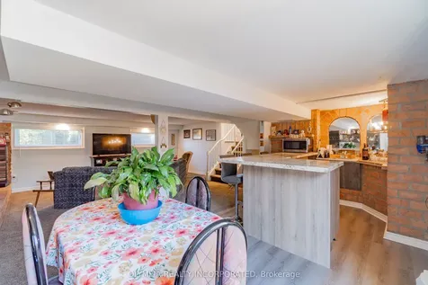 8133 Sarah Street Niagara Falls ON L2G 6T9