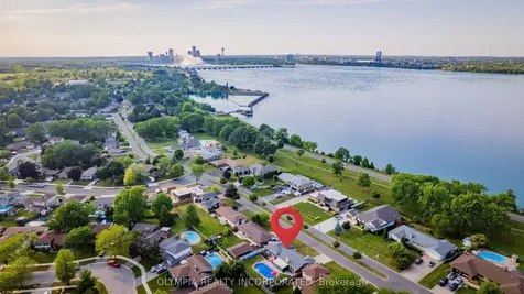 8133 Sarah Street Niagara Falls ON L2G 6T9