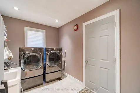 8133 Sarah Street Niagara Falls ON L2G 6T9