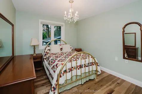2 Valleyview Court Pelham ON L0S 1E0