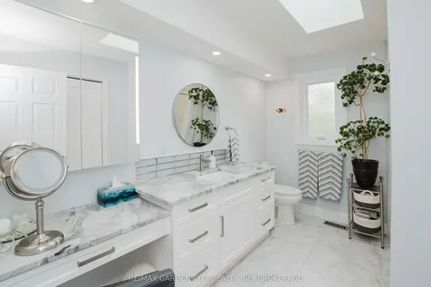 2 Valleyview Court Pelham ON L0S 1E0