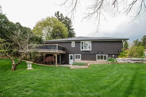 2 Valleyview Court Pelham ON L0S 1E0