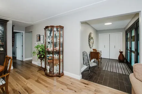 2 Valleyview Court Pelham ON L0S 1E0