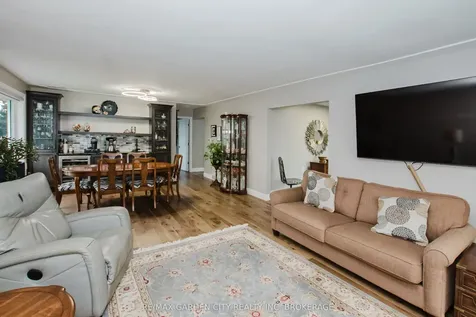 2 Valleyview Court Pelham ON L0S 1E0