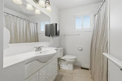 23 Vine Avenue Strathroy-caradoc ON N7G 3V1