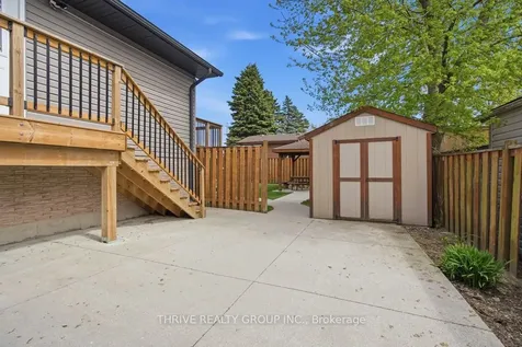 23 Vine Avenue Strathroy-caradoc ON N7G 3V1