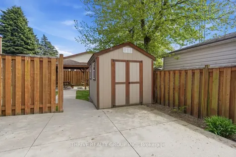 23 Vine Avenue Strathroy-caradoc ON N7G 3V1