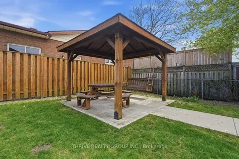 23 Vine Avenue Strathroy-caradoc ON N7G 3V1
