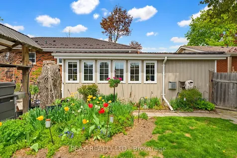 12 Mccammon Street Brant ON N3L 1V9