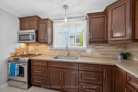 135 Independence Drive Hamilton ON L8W 3C2