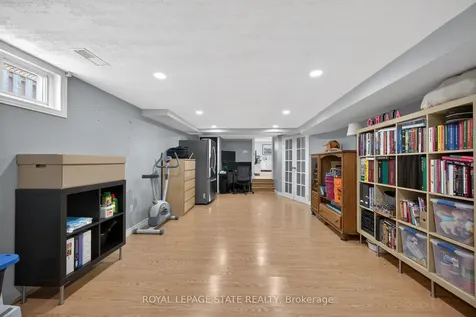 135 Independence Drive Hamilton ON L8W 3C2