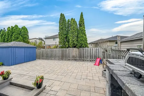 135 Independence Drive Hamilton ON L8W 3C2
