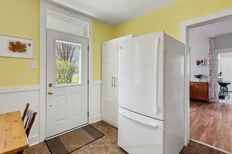 9 Jubilee Street Montague ON K7A 2W9