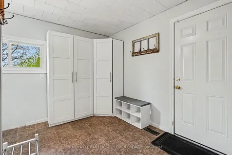 9 Jubilee Street Montague ON K7A 2W9