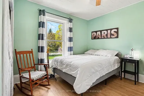 9 Jubilee Street Montague ON K7A 2W9