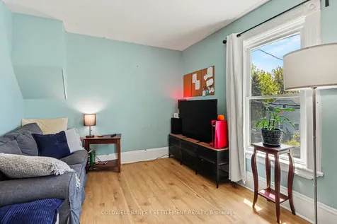 9 Jubilee Street Montague ON K7A 2W9