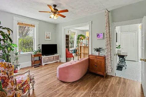 9 Jubilee Street Montague ON K7A 2W9