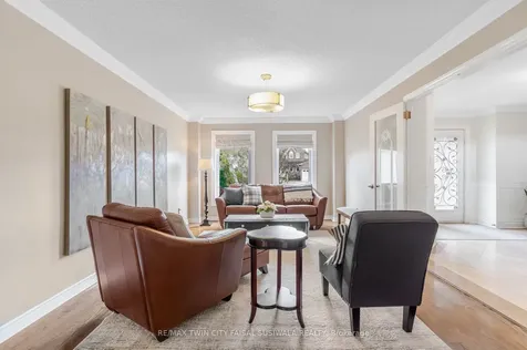 667 Burnett Avenue Cambridge ON N1T 1P1