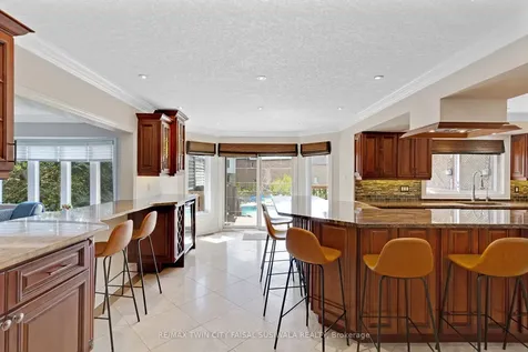 667 Burnett Avenue Cambridge ON N1T 1P1