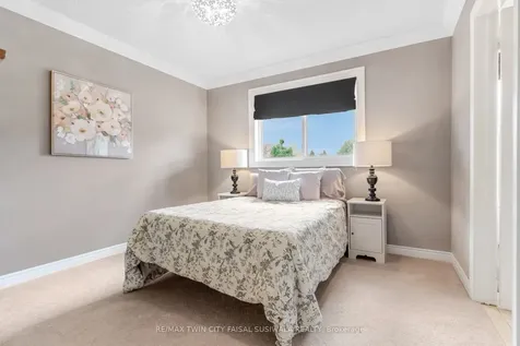 667 Burnett Avenue Cambridge ON N1T 1P1