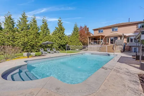 667 Burnett Avenue Cambridge ON N1T 1P1
