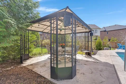 667 Burnett Avenue Cambridge ON N1T 1P1