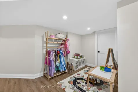 67 Ambrous Crescent Guelph ON N1G 0E4