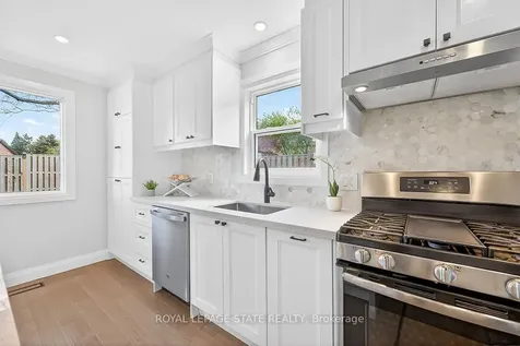 9 Ben Tirran Crescent Hamilton ON L8G 4V8