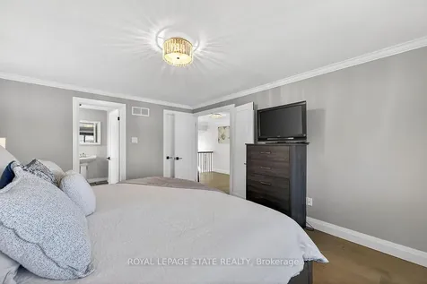 9 Ben Tirran Crescent Hamilton ON L8G 4V8