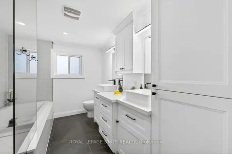 9 Ben Tirran Crescent Hamilton ON L8G 4V8