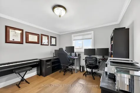 9 Ben Tirran Crescent Hamilton ON L8G 4V8