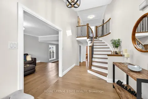 9 Ben Tirran Crescent Hamilton ON L8G 4V8