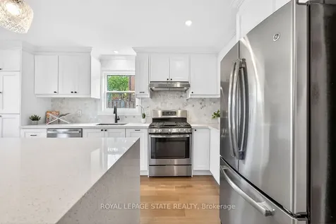 9 Ben Tirran Crescent Hamilton ON L8G 4V8