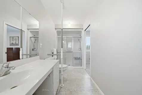 20 Pinegrove Court Belleville ON K8N 5X9