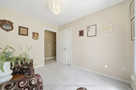 20 Pinegrove Court Belleville ON K8N 5X9
