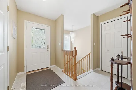 20 Pinegrove Court Belleville ON K8N 5X9