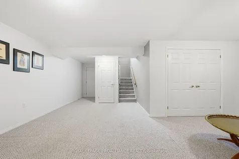20 Pinegrove Court Belleville ON K8N 5X9