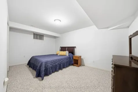 20 Pinegrove Court Belleville ON K8N 5X9