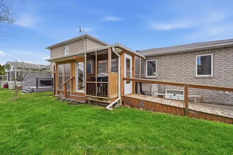 20 Pinegrove Court Belleville ON K8N 5X9