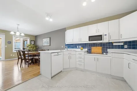 20 Pinegrove Court Belleville ON K8N 5X9