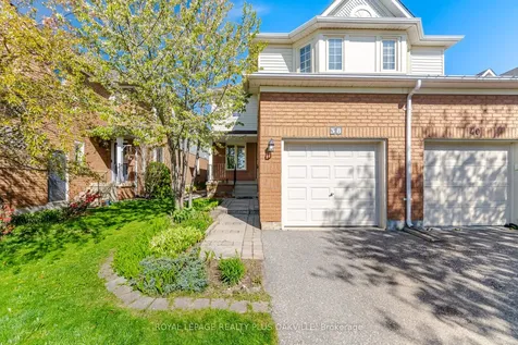 38 Houndtrail Drive Hamilton ON L8B 0N4