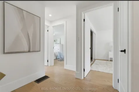 16 Bannisdale Way Hamilton ON L0R 1H2
